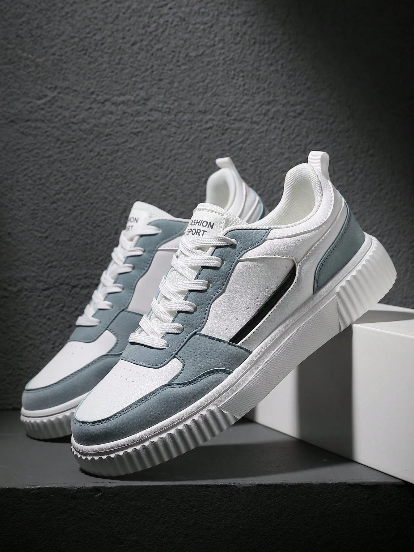 Men's Sports Shoes Fashionable And Handsome Casual Shoes