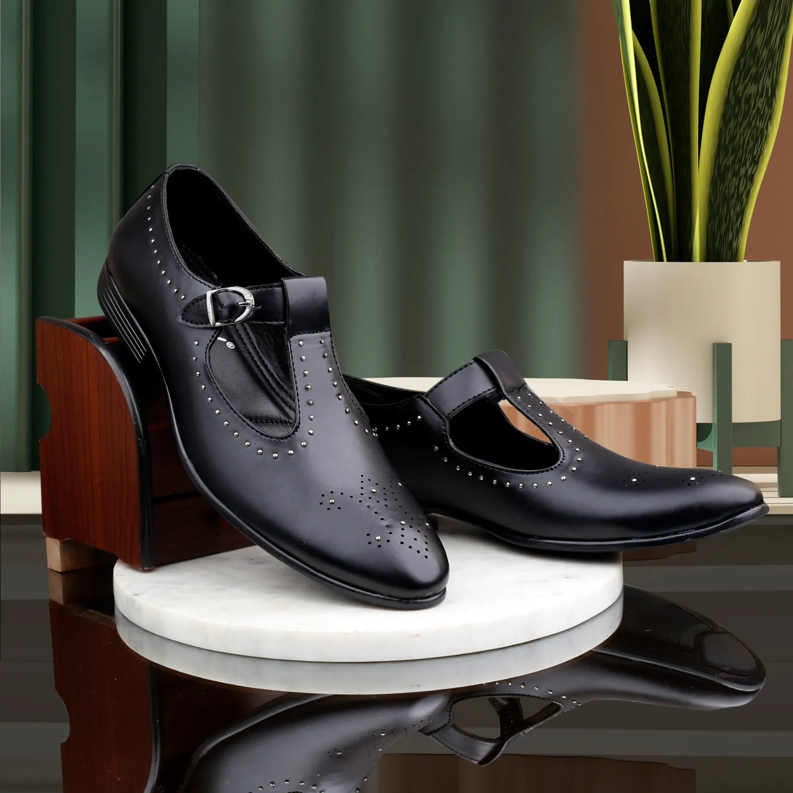 New Stylish Men's Premium Trendy Footwear