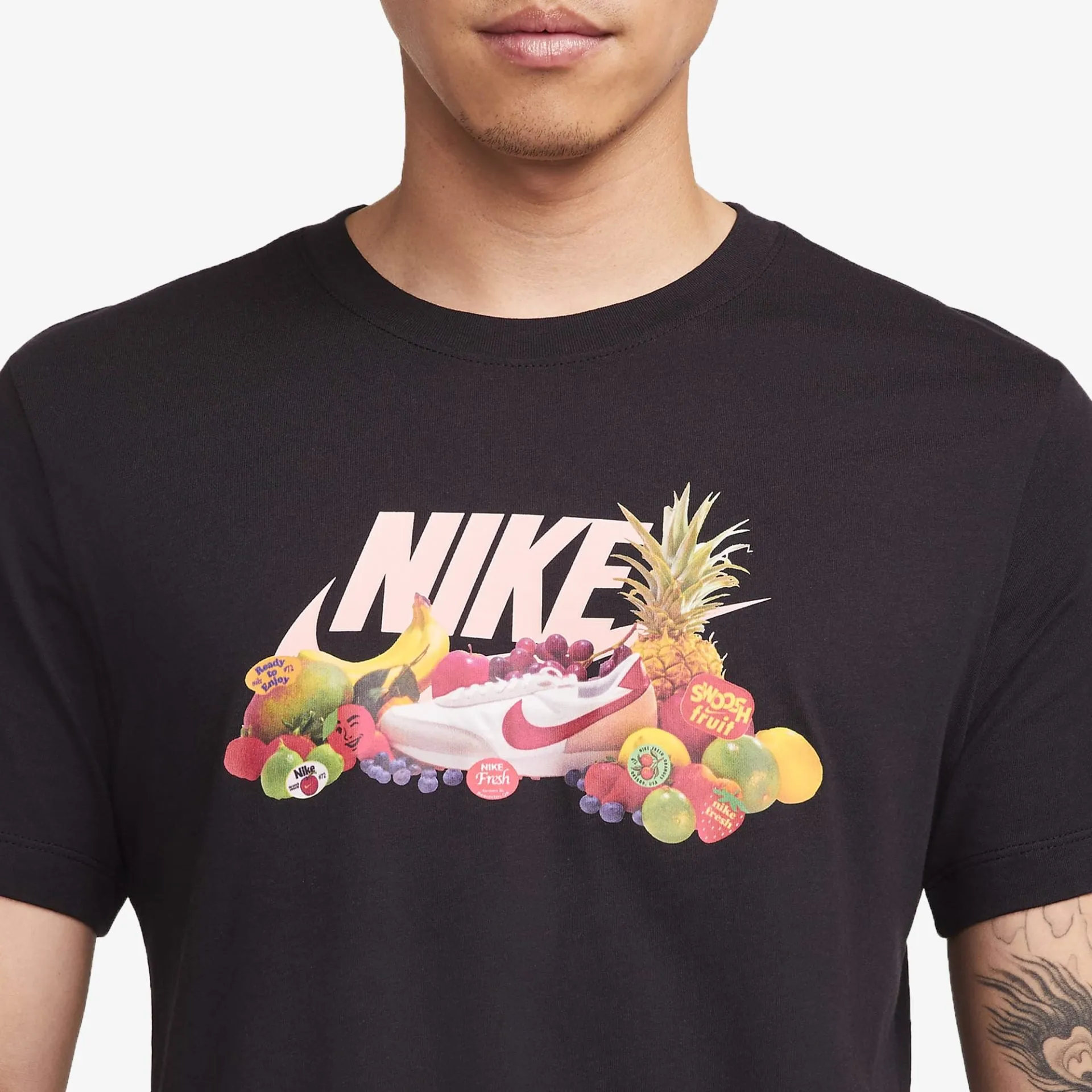 Nike | SPORTSWEAR T-SHIRT  { BLACK