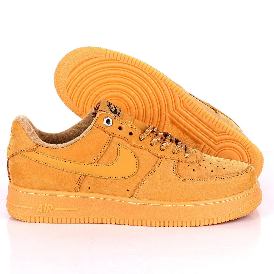 NK Force 1 Flat/Wheat-Gum Light Brown Sneakers