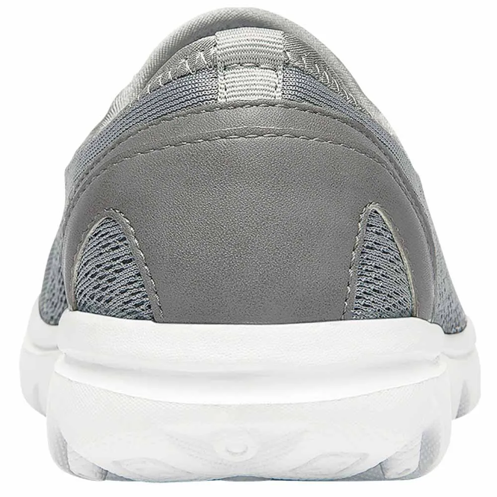 TravelActiv Slip-On Sneakers