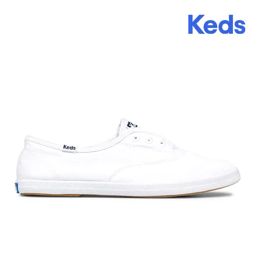 Women's Chillax Basics White (WF54619)